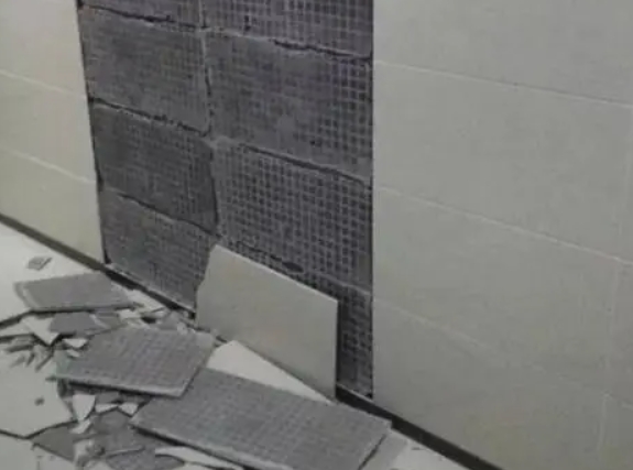 疏勒瓷砖空鼓维修公司分享下疏勒墙砖松动维修的知识